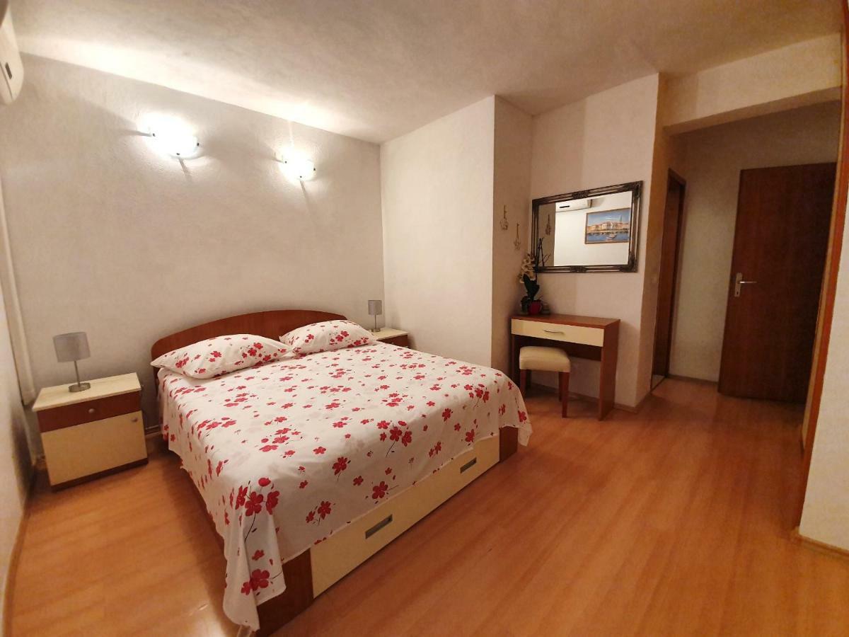 Apartmani Renata 布雷拉 外观 照片